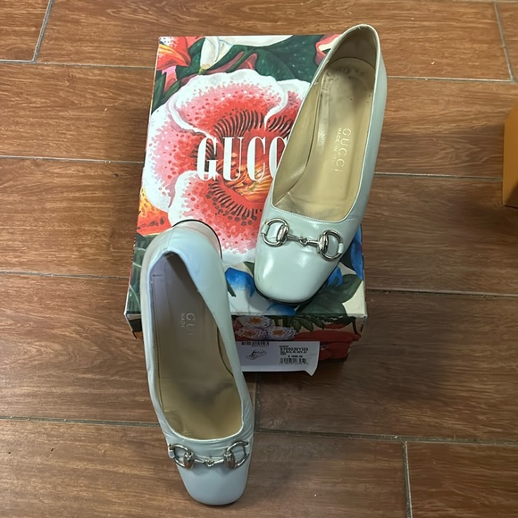 Gucci Stunning Green Leather block heel pumps  dress shoes Sz 37C - Picture 1 of 9